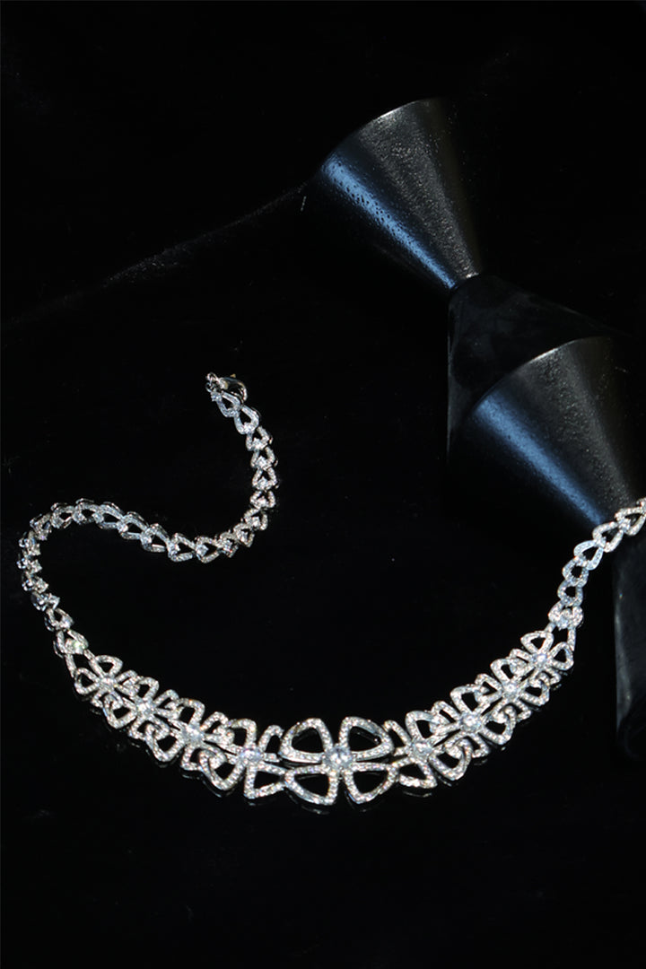 Starlit Clover Weave Necklace