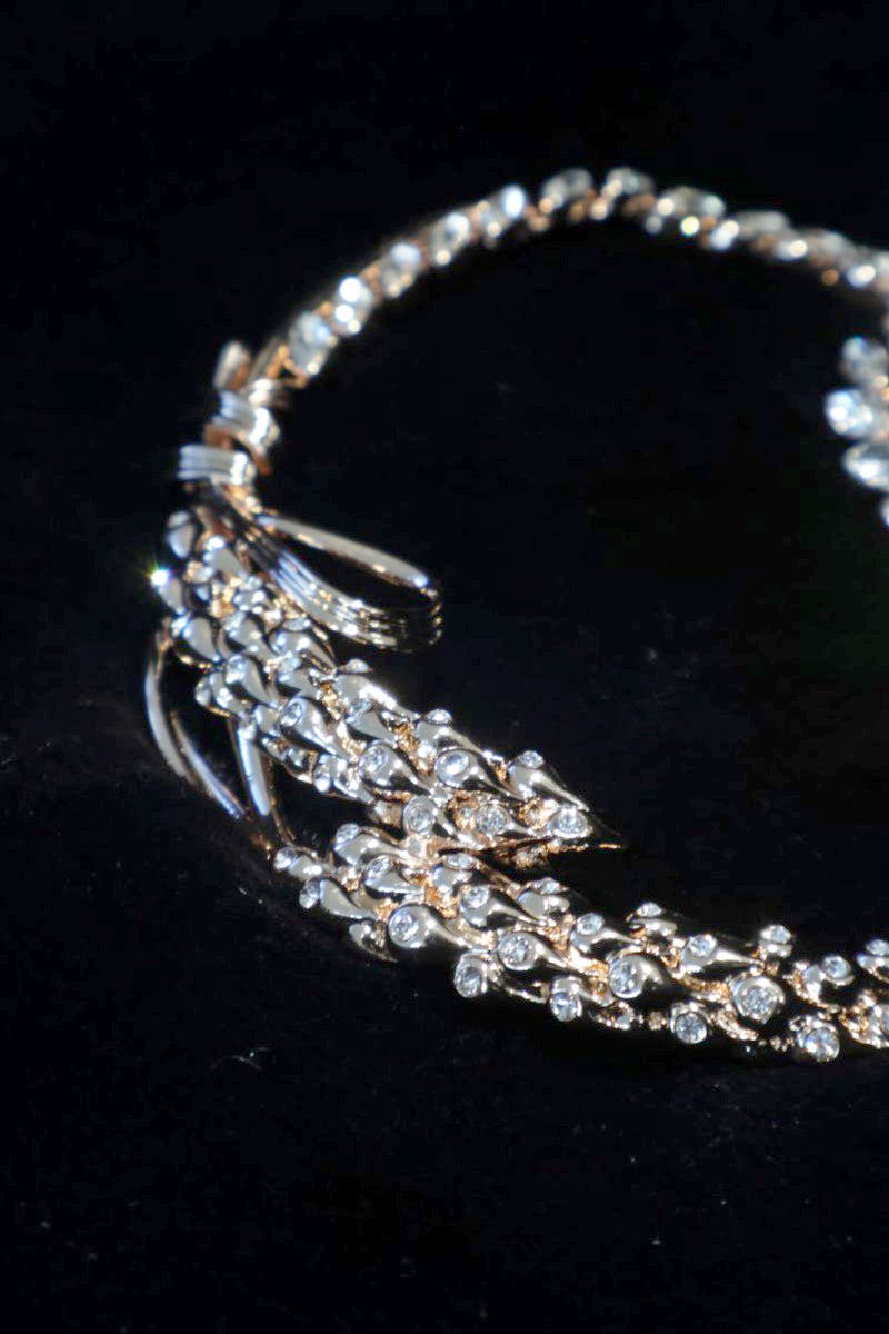 Luminous Gilded Featherfall Necklace