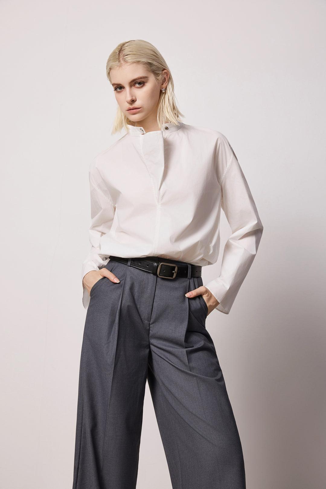 Solelegia White Pullover Cotton Shirt with Rounded Collar