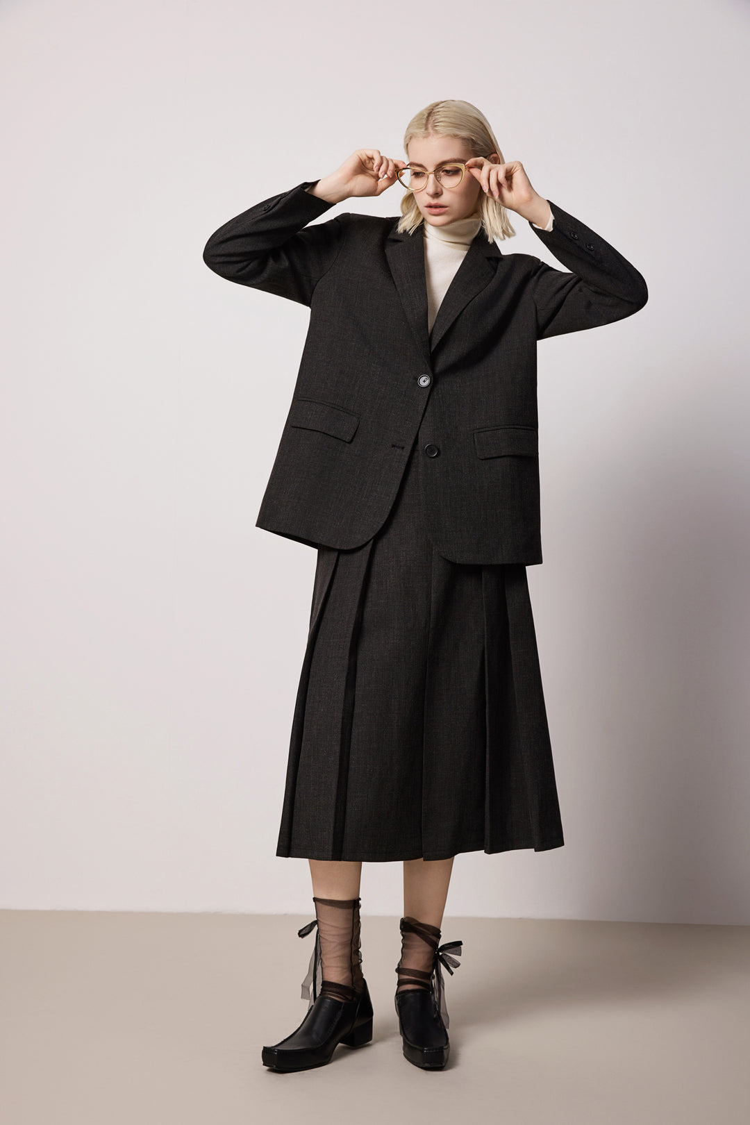 Solelegia Taupe Relaxed-Fit Tailored Blazer