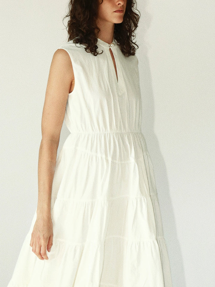 Elegant sleeveless cotton maxi dress for summer
