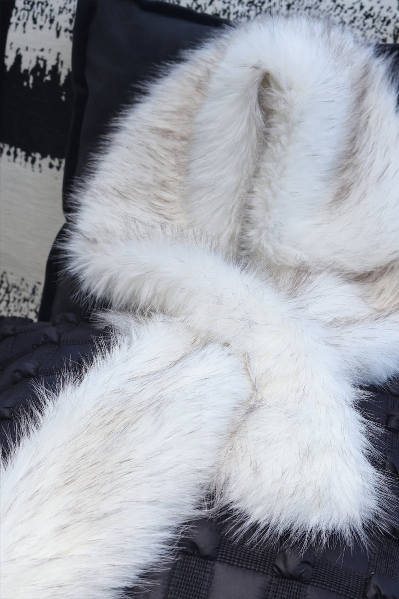 Noir Luxe faux fur collar – soft white cross-wrap detail
